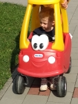 18046