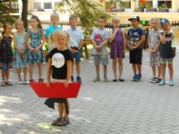 8636